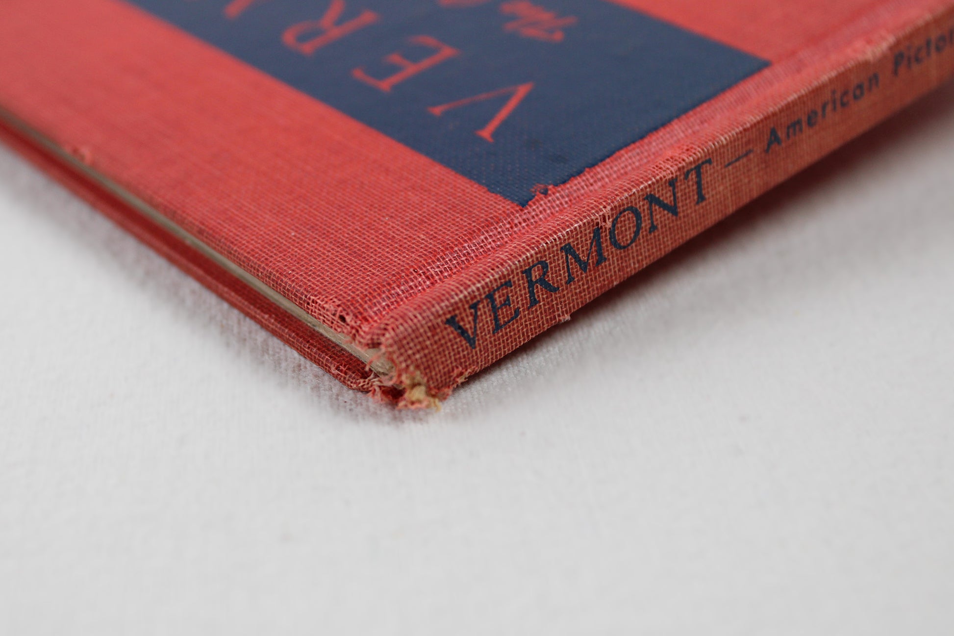Vermont, The Green Mountain State: American Pictorial Guide Series