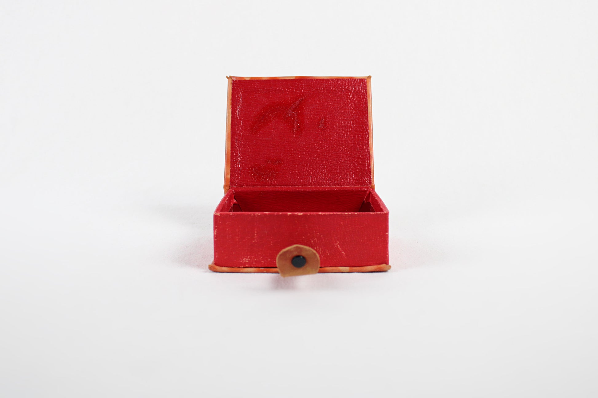 Virginia Beach, Virginia, Leather Handkerchief Holder Box