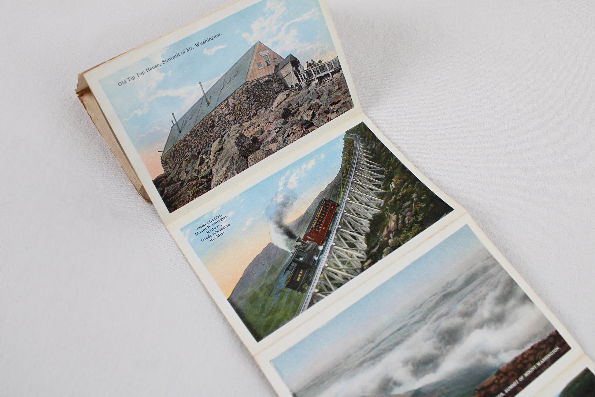 Souvenir of the White Mountains, New Hampshire Accordion Postcard Set