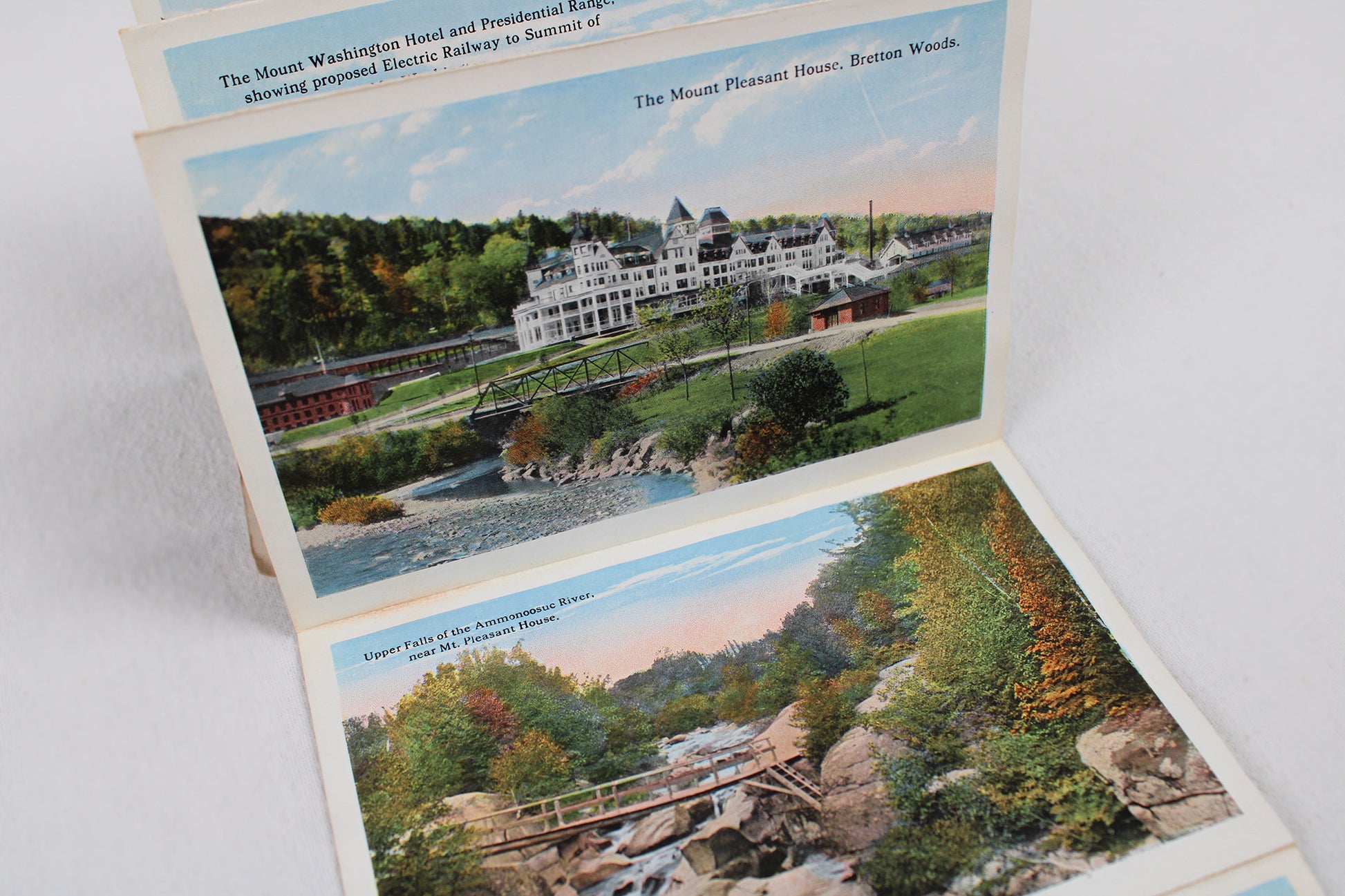 Souvenir of the White Mountains, New Hampshire Accordion Postcard Set