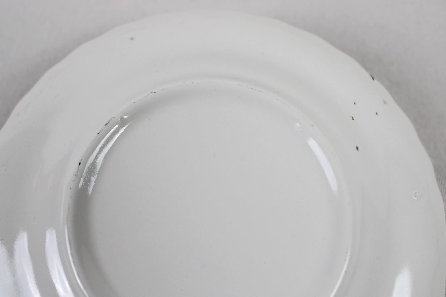 Yellowstone National Park Souvenir Plate With Montage of Attractions